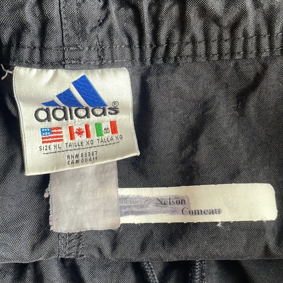 Adidas Shorts XL - Picture 5 of 5